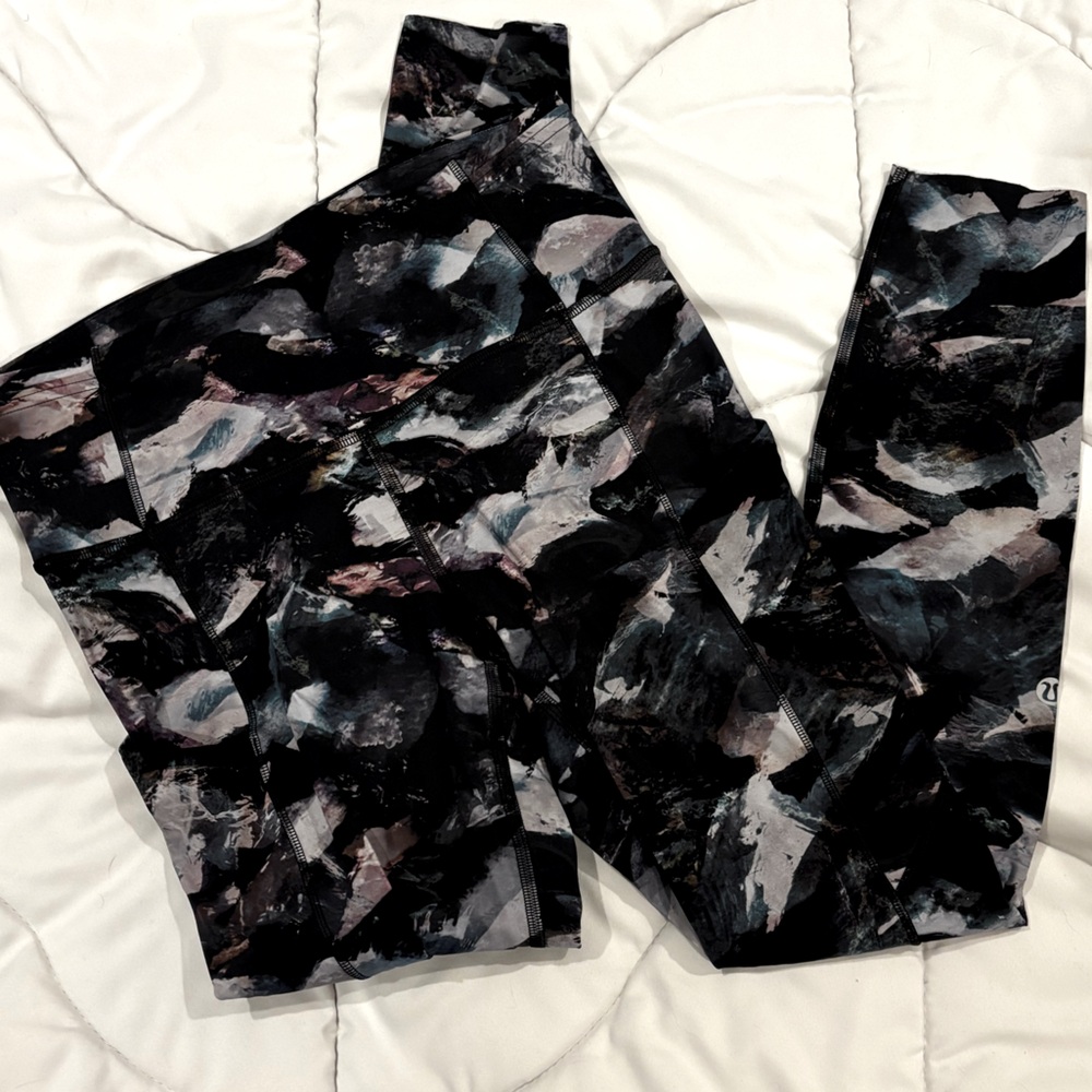 Lululemon Fast and Free leggings